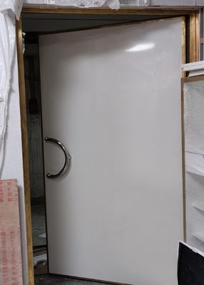 医療施設 銅製フィルムバリア 電気電気通信室のゲートと精密装置の保護のためのEMI隔離を供給する