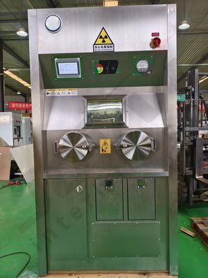 調整可能なストラップでしっかりフィット