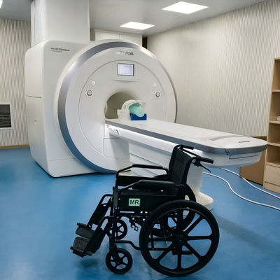軽量 折りたたむ式 小児用 非磁気MRI 車椅子 安全な輸送のために5点帯付き