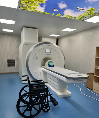 調節可能で取り外し可能なフットレストを備えたアルミニウム合金非磁性車椅子 MRI 用軽量モビリティ ソリューション