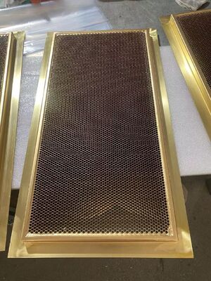 医療施設における最適な空気流制御と安全性を確保するMRI室のために設計されたカスタマイズされた長さの蜂蜜巣孔